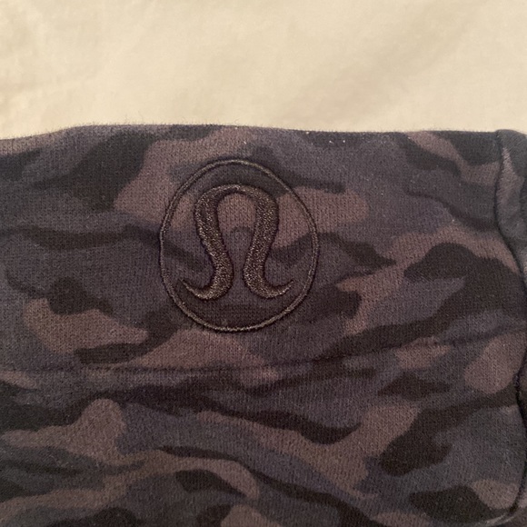 Lululemon jacket - Picture 4 of 4